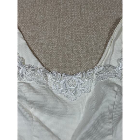 Elegant White Lace Trim Women's Top - Picture 7 of 9